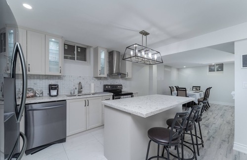 Markham Apartamento | Luxurious Bright Basement Apartment!!