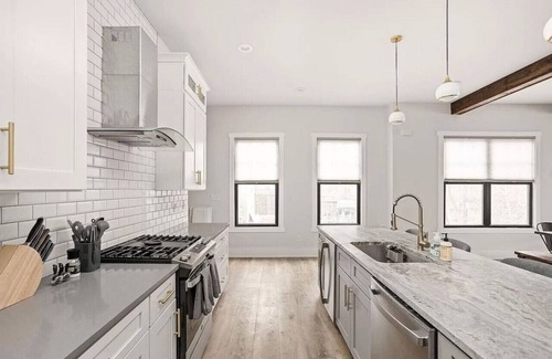 Meridian-Kessler Casa | Luxurious Broad Ripple Home