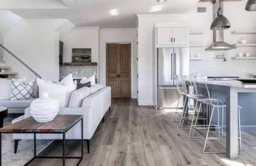 Perry Casa | Luxurious Camp In Sportsman’s Paradise
