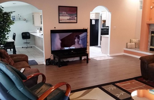 Cherry Hills Village Casa | Caribe lujoso como en casa, familiarmente amigable con piscina y jacuzzi