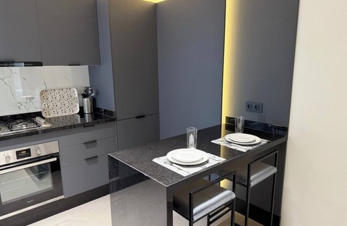 RACINE EXTENSION Apartamento | Luxurious central apartment not overlooked