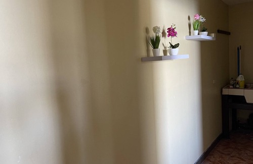 Carmen Apartamento | "Luxurious Central Apt | 5 min from the airport!"