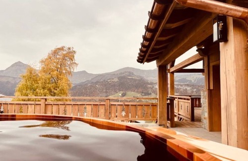 Crest-Voland Chalet De Esquí | Luxurious Chalet at the foot of the slopes for 12 people.