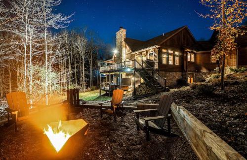 Ellicottville Casa | Luxurious Chalet! Hot-tub, Bonfire & Ideal Location for Skiing & Town