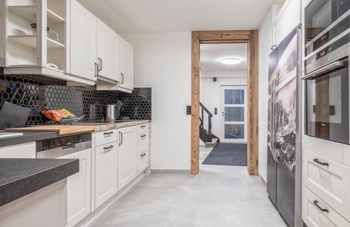 Fieberbrunn Casa | Luxurious chalet in the centre, ski bus nearby