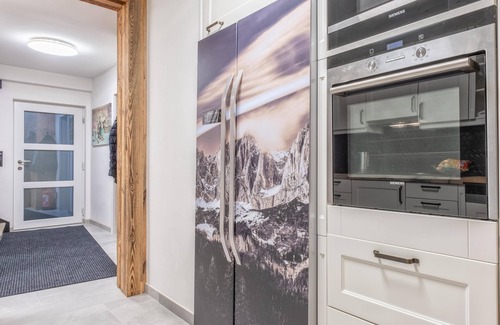 Fieberbrunn Casa | Luxurious chalet in the centre, ski bus nearby