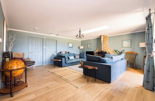 Frome Casa | Luxurious Complex: 2 barns together edge of Frome