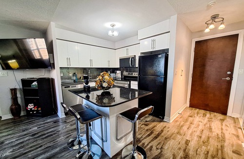 Downtown Mississauga Condominio | Condominio de lujo cerca de la Plaza de la Celebración