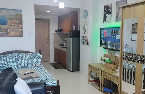 South Triangle Condominio | Luxurious Condo in Quezon City With Private Pool and City Views