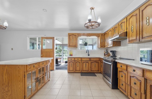 Amaranth Casa | Luxurious Cottage with sunroom