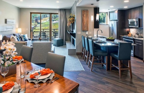 Breckenridge Cabina | Luxurious Cozy Lodge in BEAUTIFUL Breckenridge with SKI IN/ SKI OUT Access!