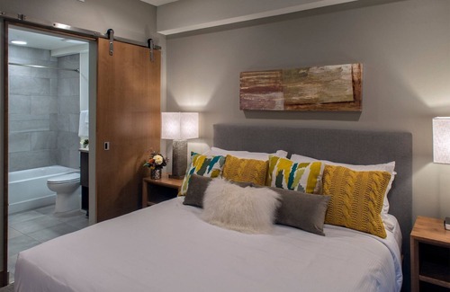 Breckenridge Cabina | Luxurious Cozy Lodge in BEAUTIFUL Breckenridge with SKI IN/ SKI OUT Access!