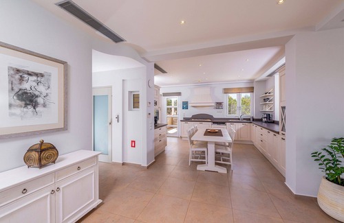 Kato Gouves Villa | Luxurious Cretan Villa with Private Pool 200m from the beach
