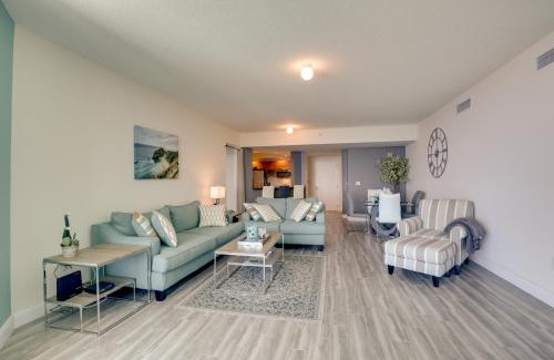 Kingston Apartamento | Luxurious Daytona Beach Condo with Resort Amenities!