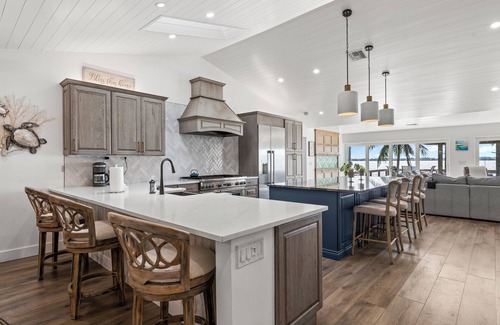 Jensen Beach Casa | Luxurious Dockside Jensen Home with Guest House