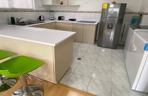Quito Apartamento | Lujoso dpto céntrico al norte de Quito a 5 min del centro financiero!