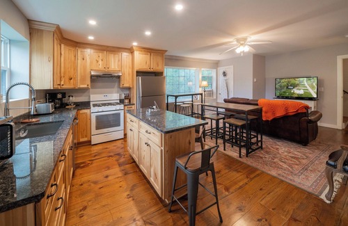 Cooperstown Casa | Luxurious Estate in Cooperstown, NY -3.2 miles from the Cooperstown Dreams Park