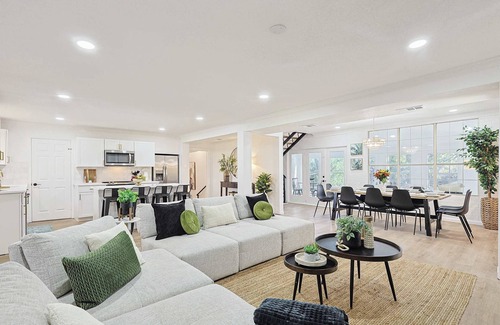 Sherman Casa | Luxurious Event-Friendly 6BR 3B Villa with Hot Tub
