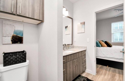 George Bush Park/Eldridge Apartamento | Luxurious Experience