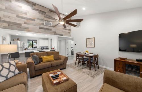 Palm Desert Casa | Luxurious fairway condo resort country club