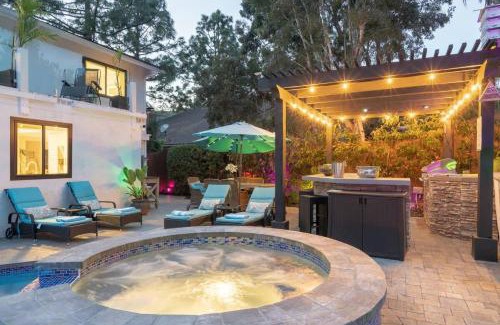 North Pacific Beach Casa | Luxurious Family 5 Bedroom Getaway