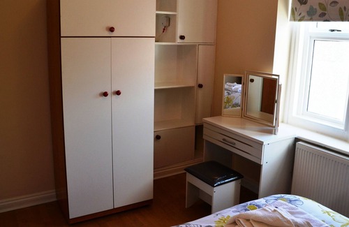 Deganwy Apartamento | Lujoso apartamento en el primer piso a minutos de Conwy Town y Marina