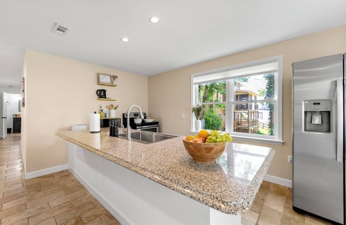 Woodstock Apartamento | Luxurious Guest House with Game Room & Many Amenities in awesome Woodstock!