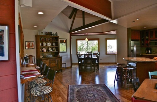 Cayucos Casa | Destination Luxury Ranch Retreat 8Bd / 7ba + / Piscina + Tenis + Airstream / 850 acres costeros