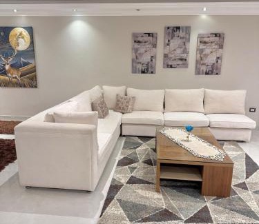 Heliopolis Apartamento | luxurious hidden gemstone 3BR APT in Helioplis
