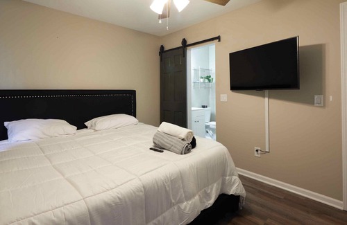 Fox Valley Apartamento | Luxurious Home away from home