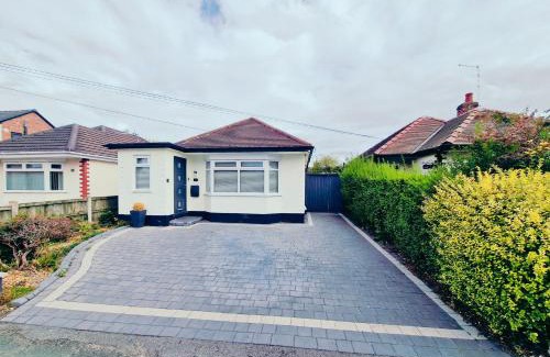Chorlton-by-Backford Casa | Luxurious Home in Chester a Beautiful Sanctuary