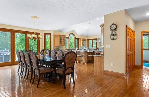 Cresco Casa | Luxurious Home in The Poconos