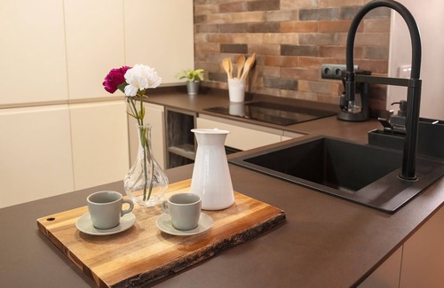 Nou Moles Apartamento | Lujoso Hogar cerca del Casco Antiguo de la Ciudad.