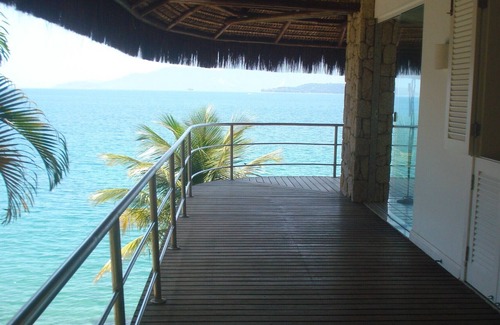 Vila Velha Casa | Lujosa casa con playa privada, piscina, vista completa de la bahía de Angra