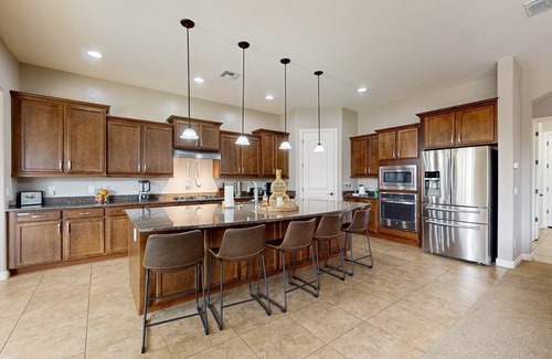 Chandler Casa | Luxurious home with private pool, spa, WiFi & central AC