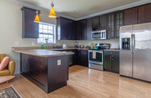 Northeast Cama Y Desayuno | Luxurious & Homelike Private Room in DC