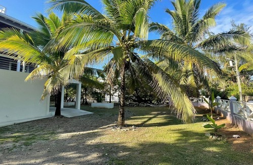 Isla de Utila Villa | Luxurious House w/ AC + Pool.