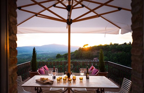 Monteleone d'Orvieto Apartamento | Residencia lujosa y romántica, interiores de diseño, piscina climatizada e hidromasaje, vistas