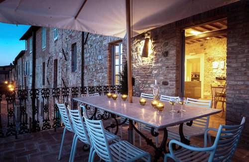 Monteleone d'Orvieto Apartamento | Residencia lujosa y romántica, interiores de diseño, piscina climatizada e hidromasaje, vistas