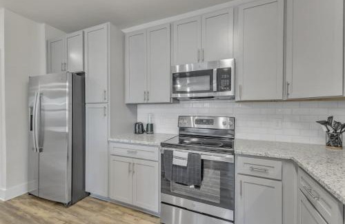 Hayes Apartamento | Luxurious King 3BR Suite Mins to Downtown Durham!