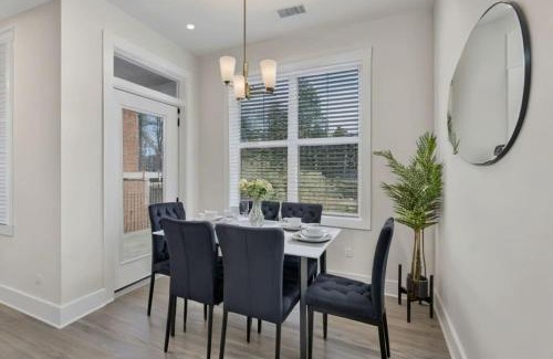 Hayes Apartamento | Luxurious King 3BR Suite Mins to Downtown Durham!