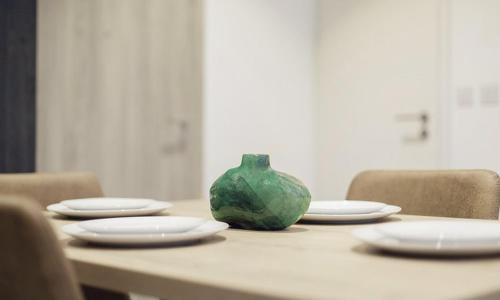 Osu Apartamento | Luxurious King Suite Two Bedroom Space Available