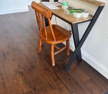 Bewdley Casa | Luxurious Lakefront Cottage, Sleeps 12