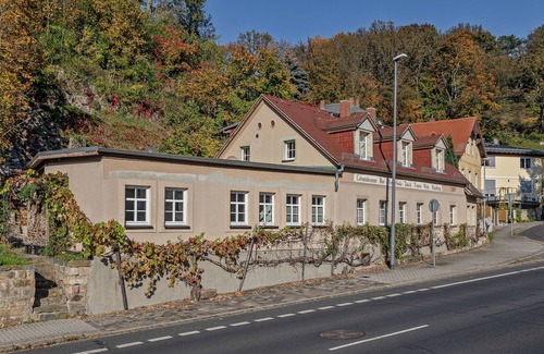 Loschwitz Villa | Luxurious Limestone Mansion - 320 sqm - 7 Rooms