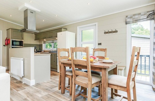 Newton St Loe Chalet De Esquí | Alojamiento de 2 habitaciones en Newton Saint Loe, Nr Bath