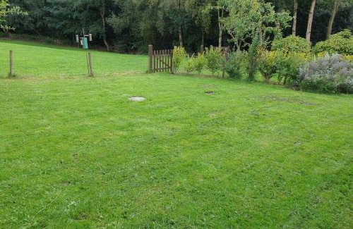 Rudyard Chalet De Esquí | Luxurious lodge, Woodlands View, Hot tub at Rudyard Lake, couples or small family