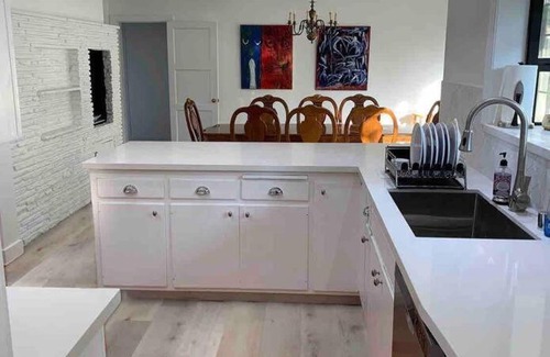 Sherman Oaks Villa | Luxurious Los Angeles Home-Panoramic View-Pool-Spa