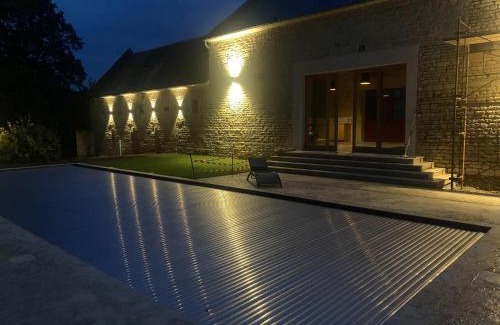 Ponts sur Seulles Casa | Luxurious Mansion in Castle Grounds in Lantheuil
