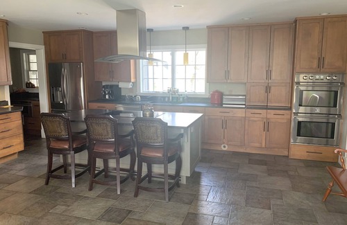 Springfield Casa | Luxurious, modern 6BR home on 436 acres, stunning views, hiking, near skiing