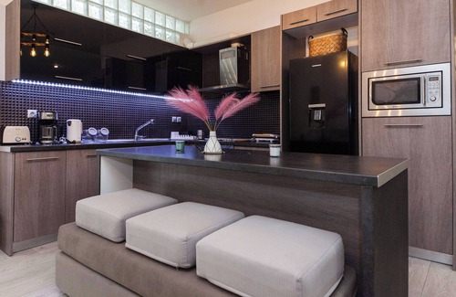 Dafni Apartamento | Luxurious Modern Apt in Dafni by MPS